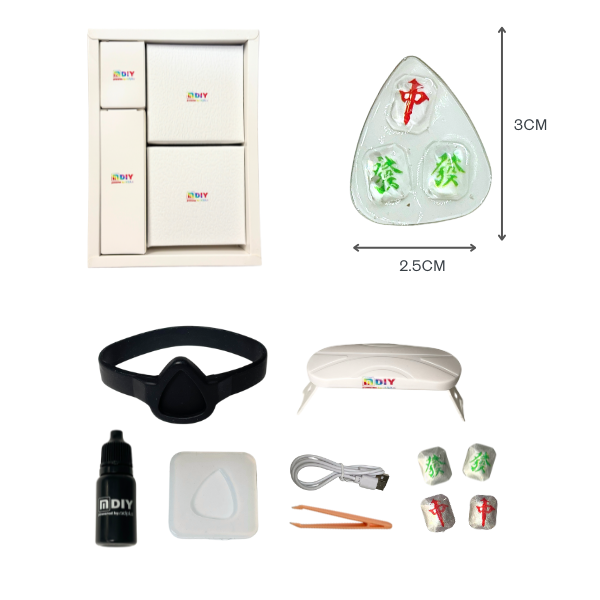 MAH-JONG GUITAR PICK