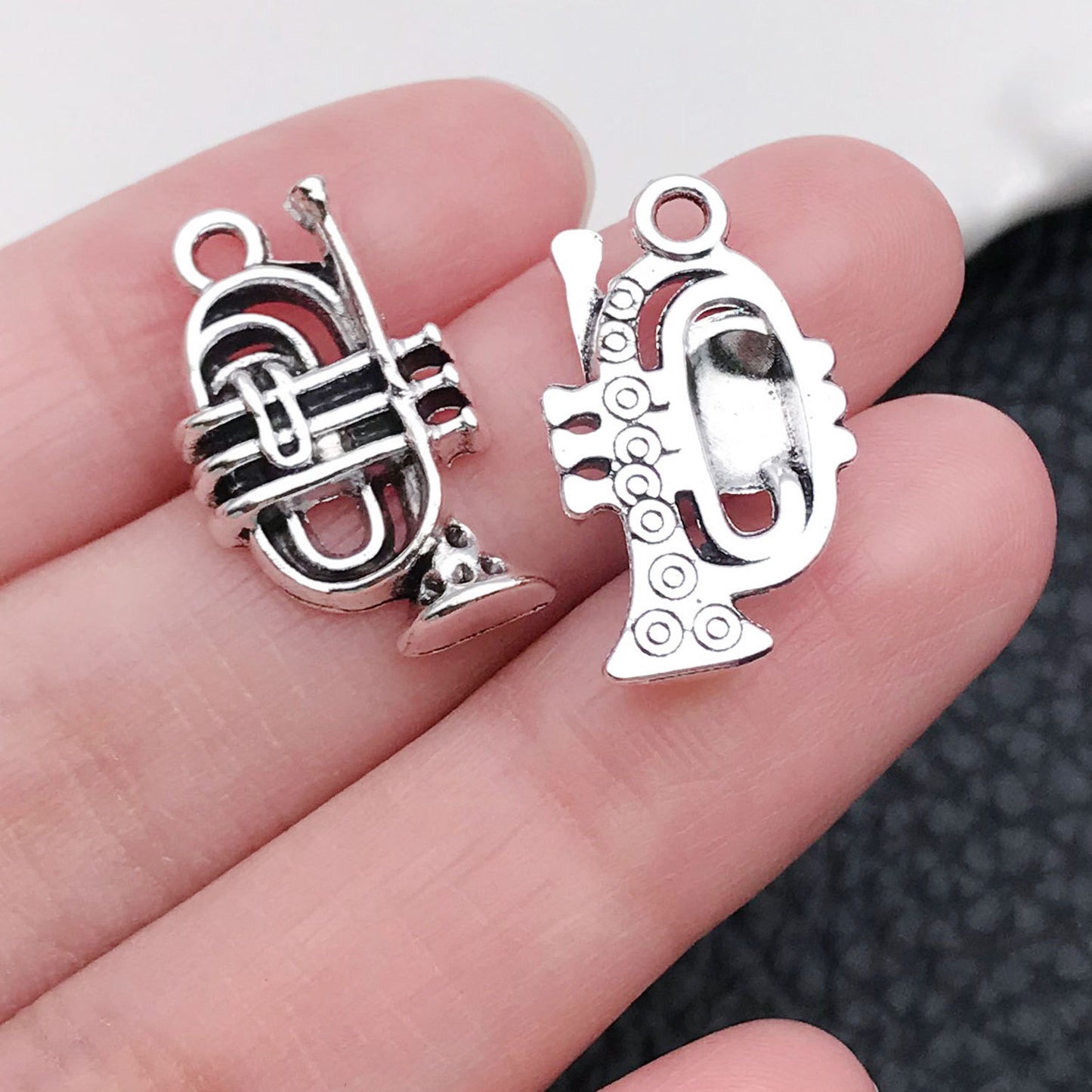 Z1029 SILVER SAXOPHONE